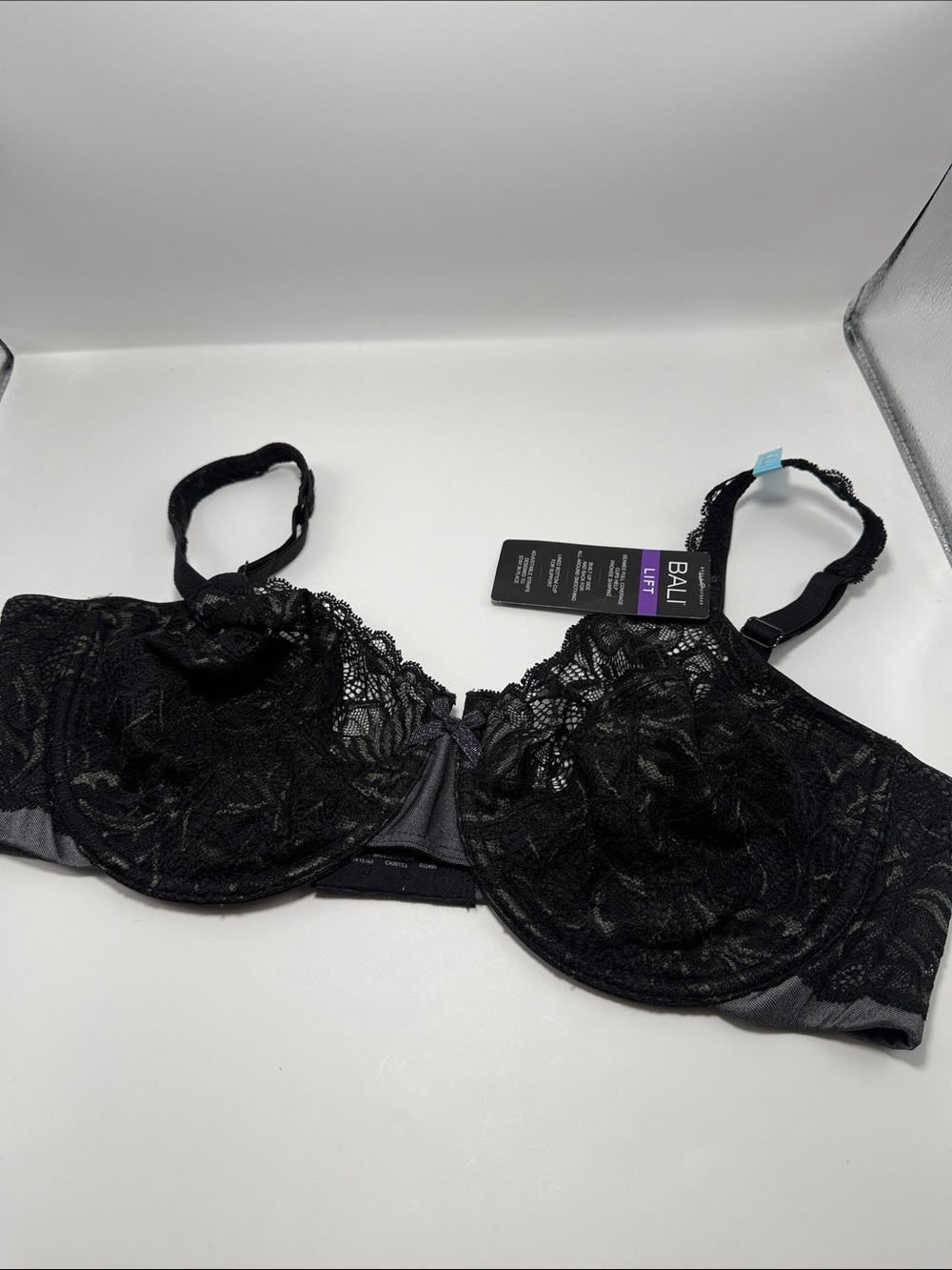 NWT Bali Lift Full Coverage Lace Underwire Bra Black 42C